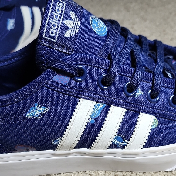 Adidas Nizza Dark Blue Sneakers with White Accents - Picture 6 of 10